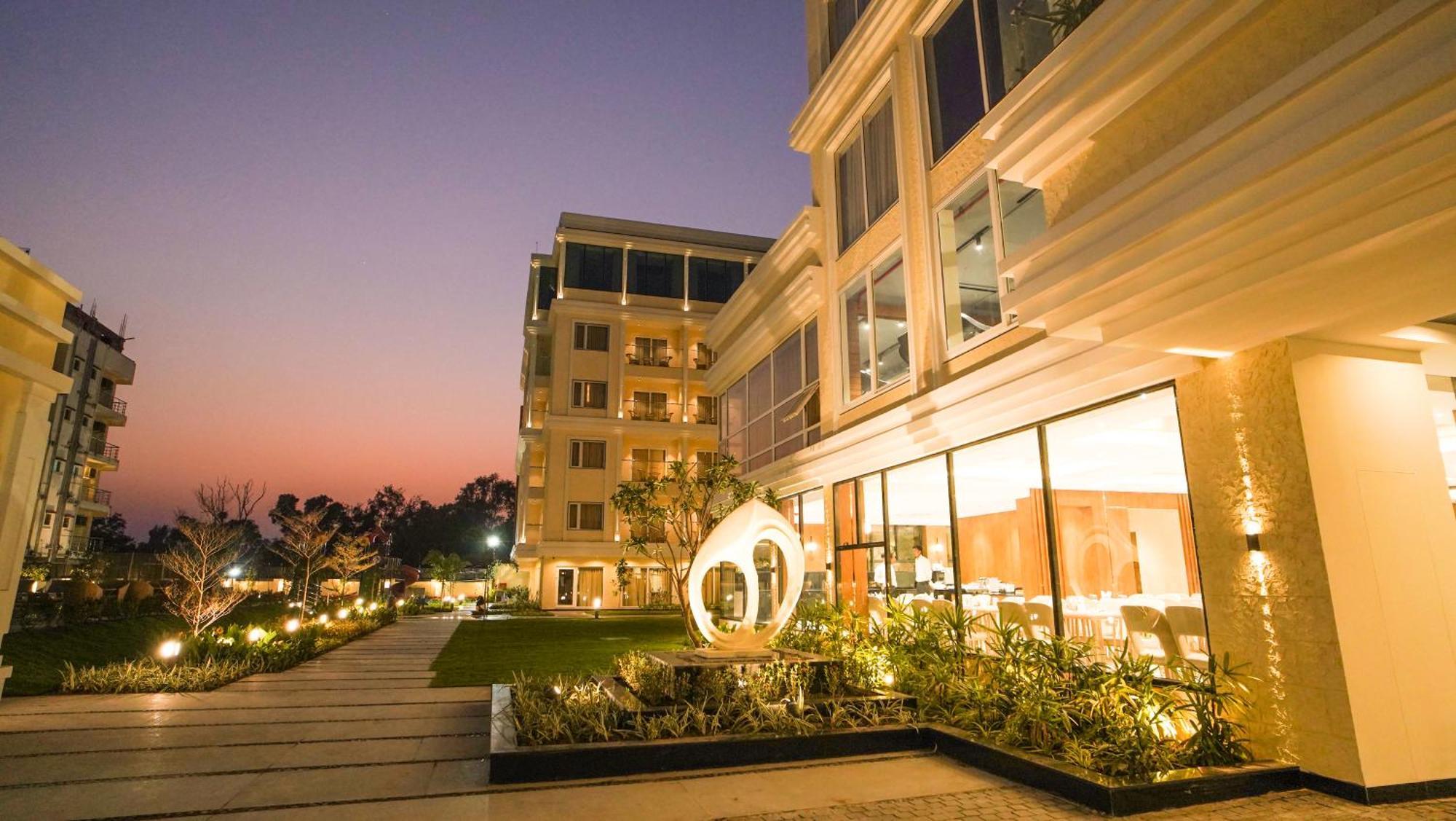 Antique Regency !! Luxurious Hotel In Digha !! Luaran gambar